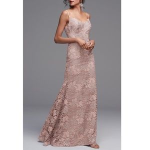 Sleeveless Prom gown